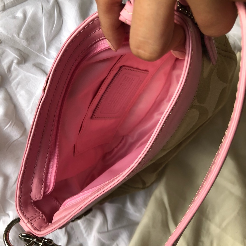 Coach Bag - Picture 3 of 3